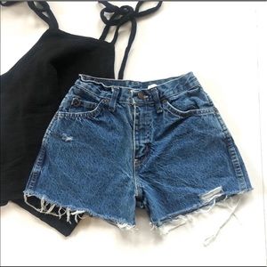 Vintage high waisted shorts!